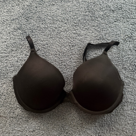 PINK Victoria's Secret Other - Victoria's Secret PINK Wear Everywhere T-Shirt Lightly Lined Black Bra 36B